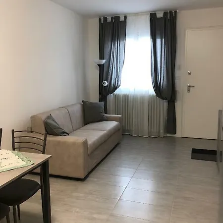 Apartment Bilocale Della Pippi San Clemente *